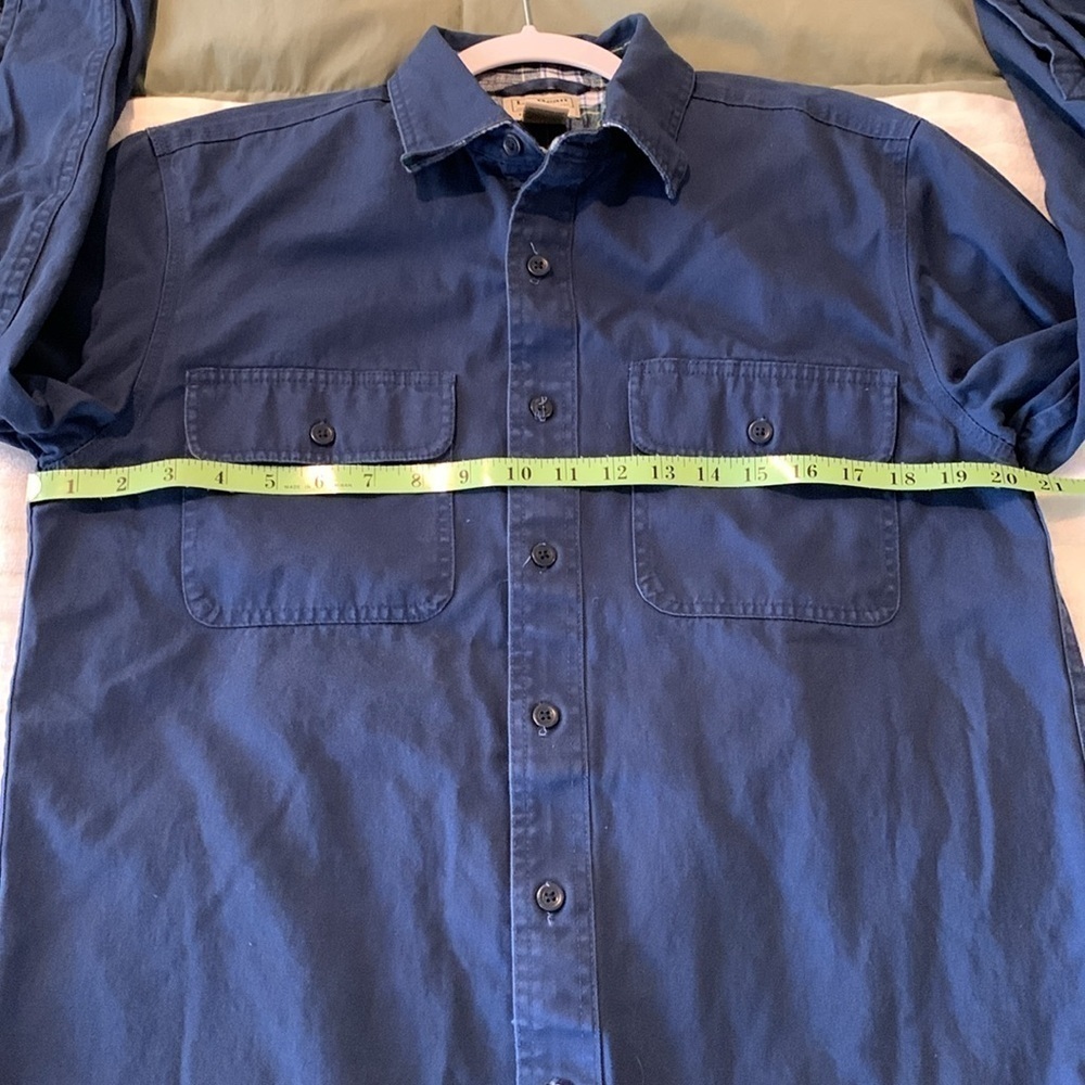 L. L. Bean Mens Shacket. Small-REG. Fully lined in Flannel (Blue Green White).  - Picture 7 of 9